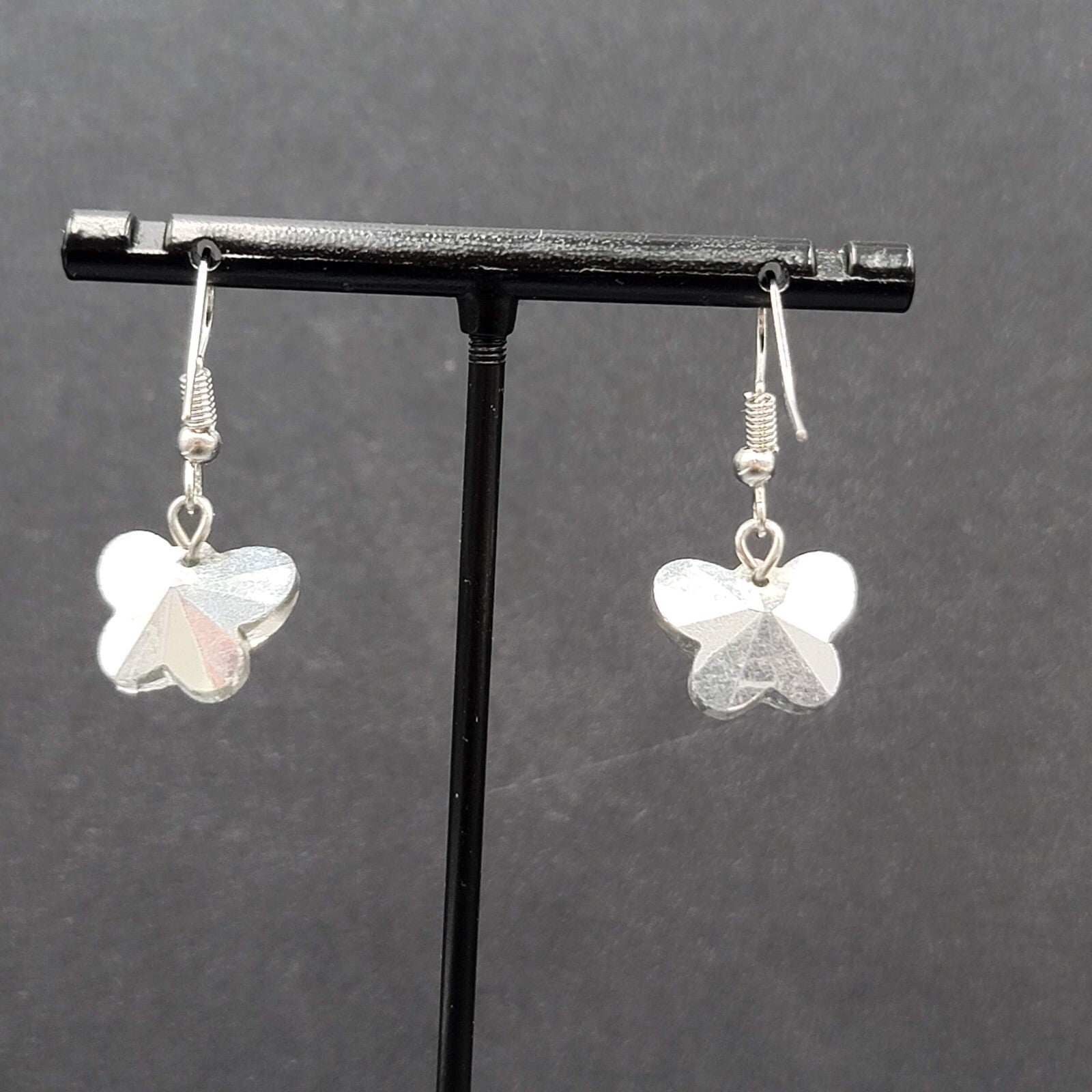 Pierced Earrings Silver tone Rainbow Heliotrope Butterfly Dangle Bead 1/2"