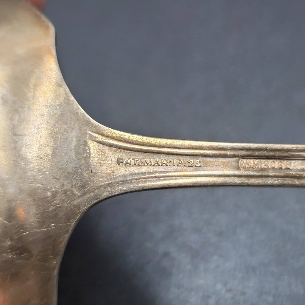 Vintage Wm Rogers Son AA Silver plate Set Serving Spoon Ladle 7.2"