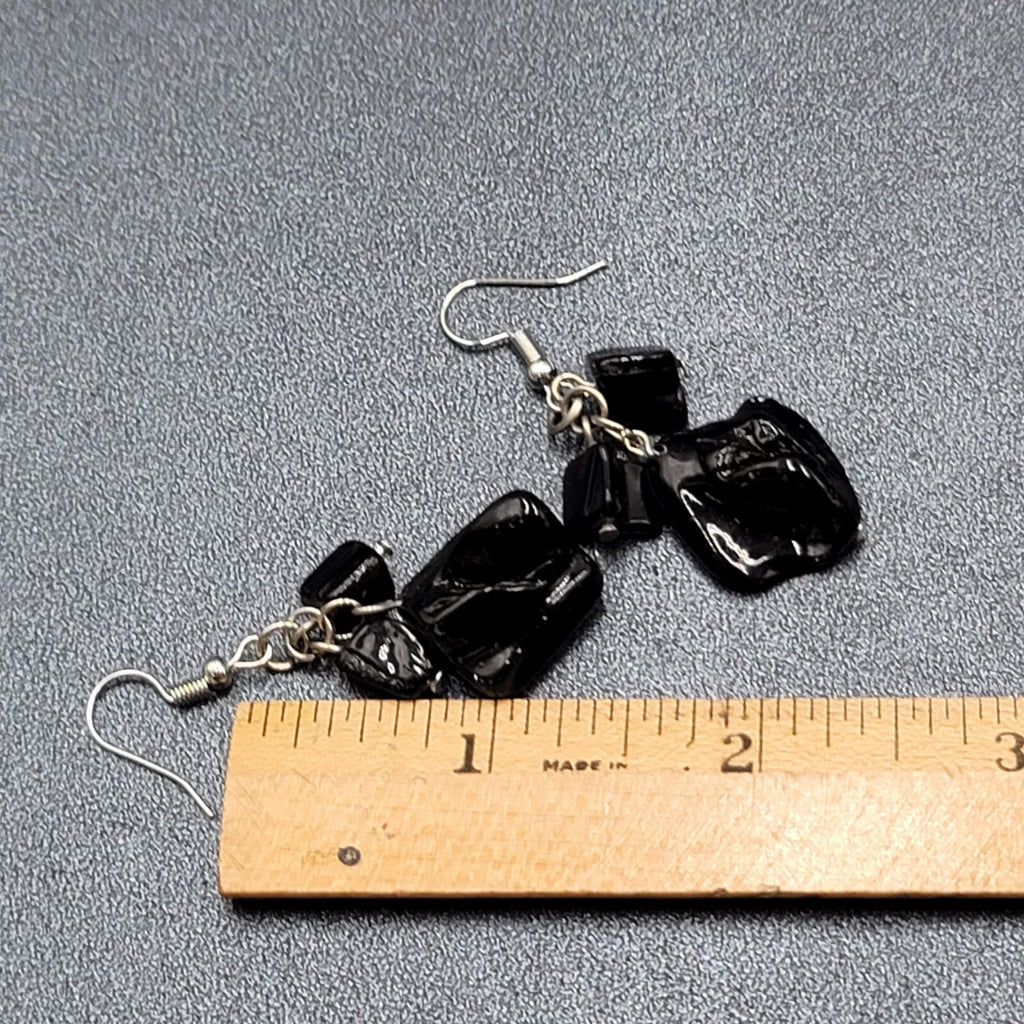 Pierced Earrings Silver tone Black Shell Dangle 1.5"