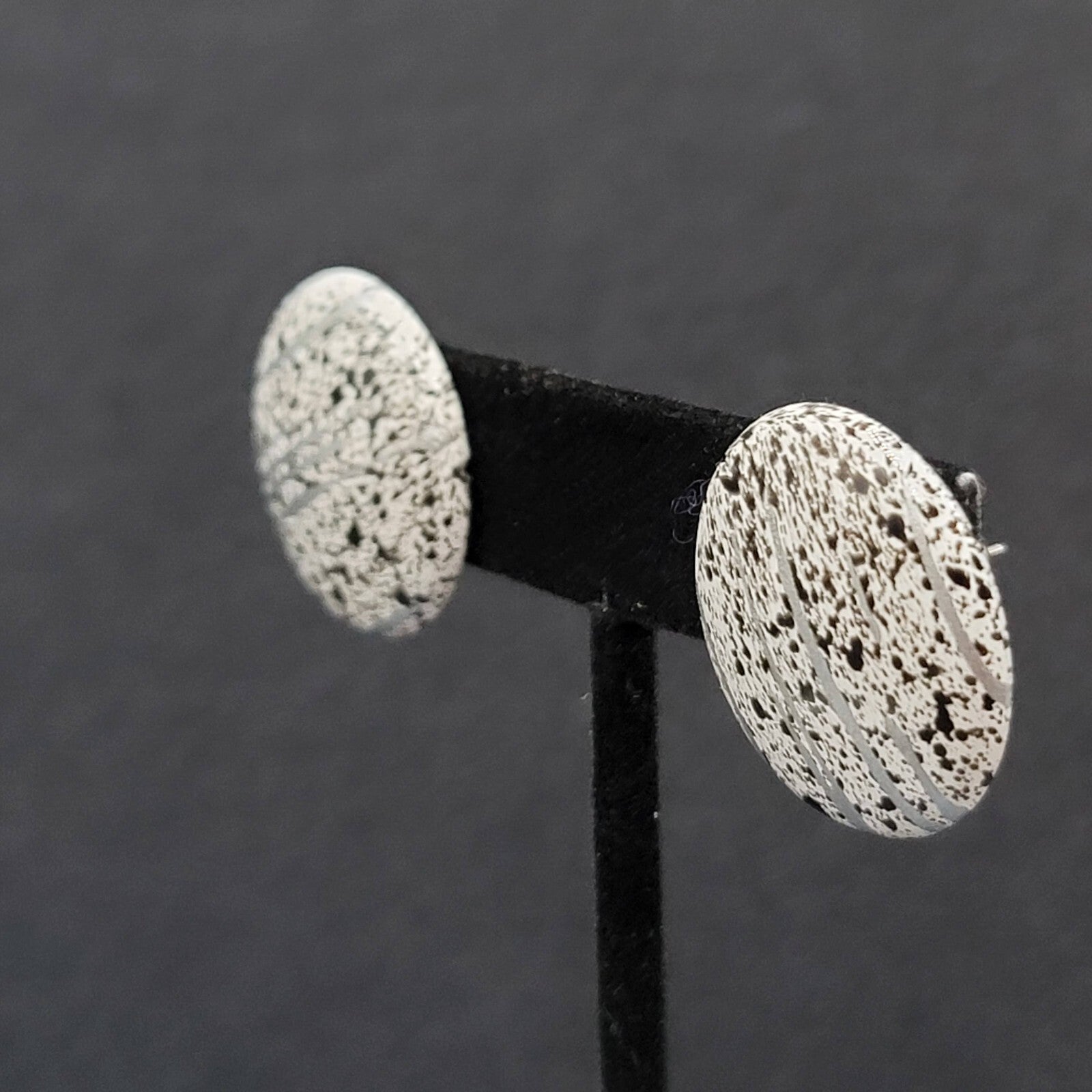 Vintage Pierced Earrings White Round Silver Black Spatter 1"