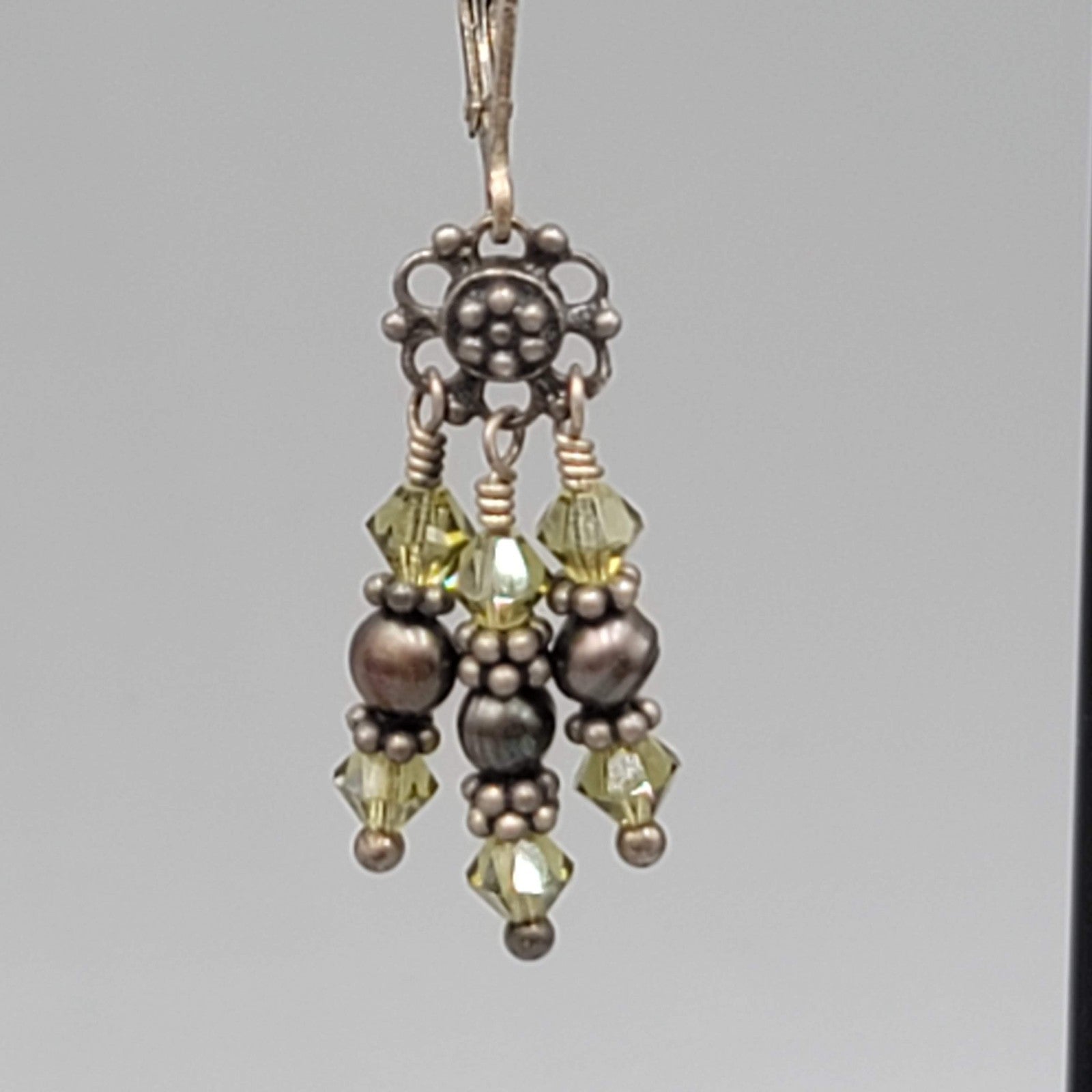 Pearl and Green Bead Sterling Silver Pierced Earrings Dangle 1 1/8 in 925
