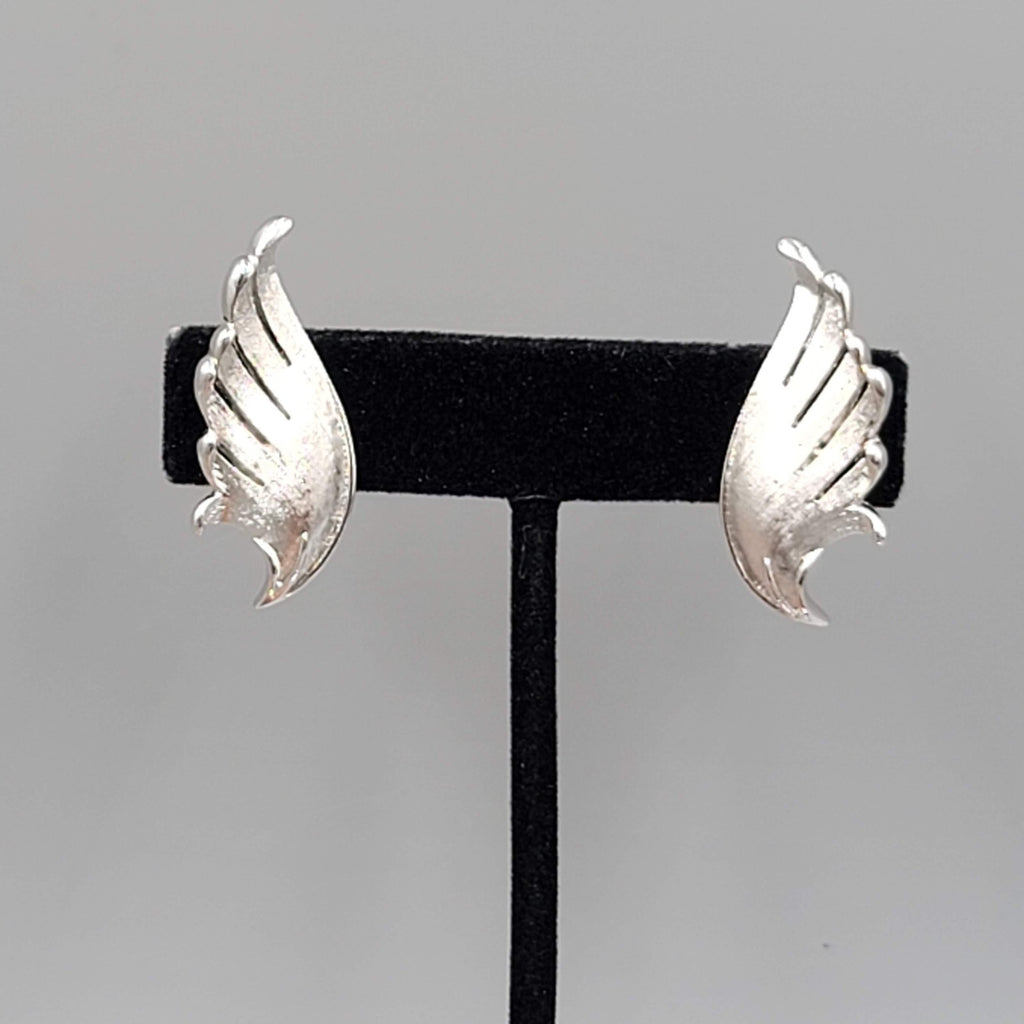 Vintage Trifari Clip on Earrings Silver Plated Leaf Climber 1.25"