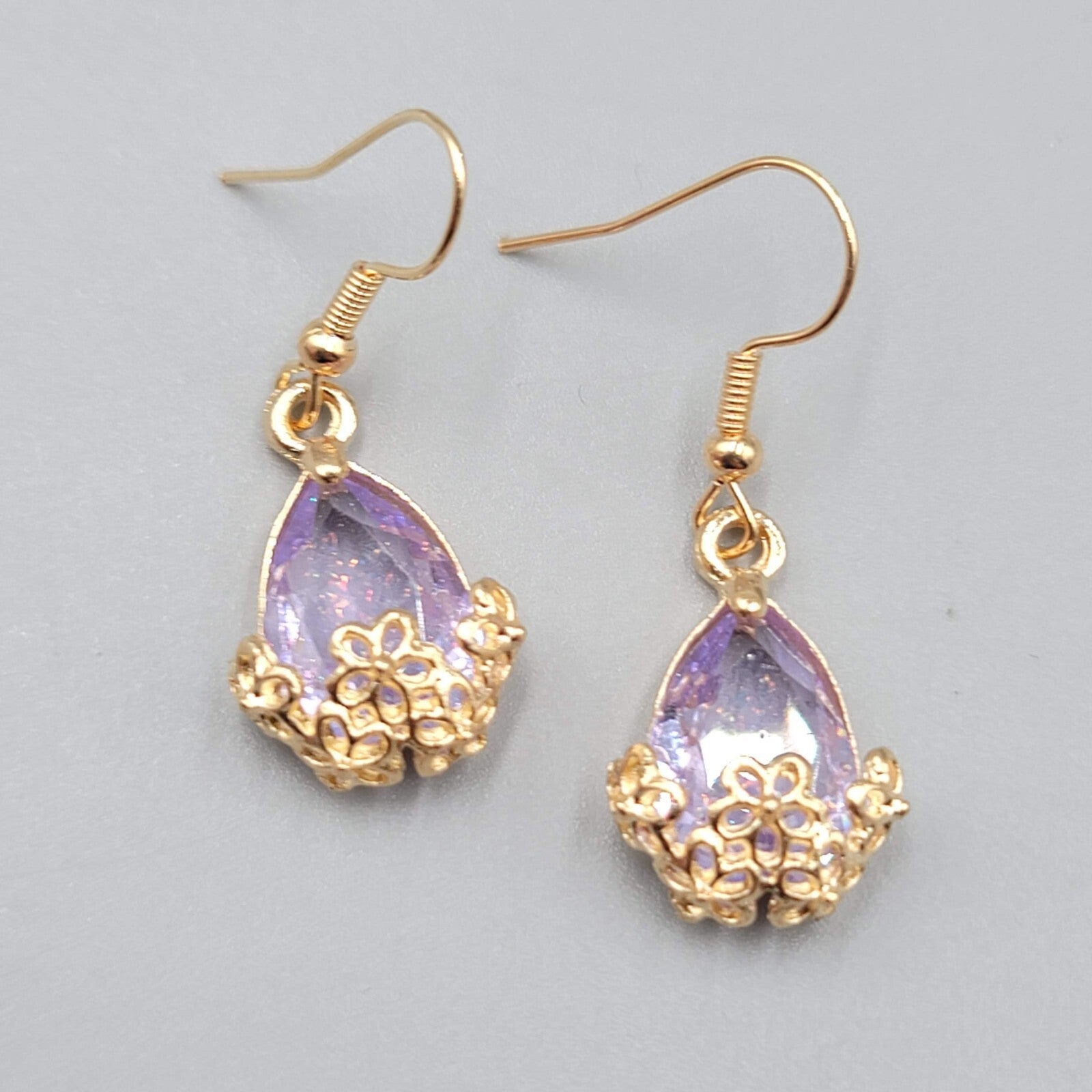 New Pierced Earrings Gold tone Glitter Purple Glass Teardrop Dangle 3/4"