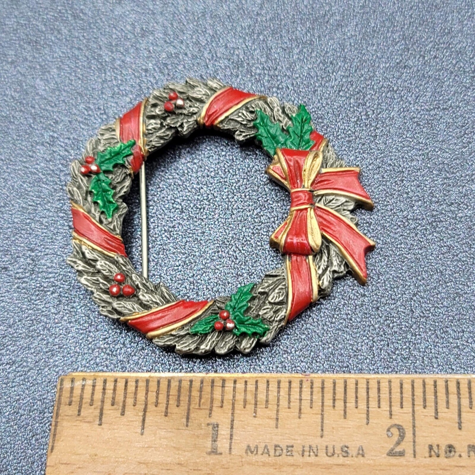 Vintage FORT USA Pewter Brooch Christmas Wreath 1 3/4" Signed