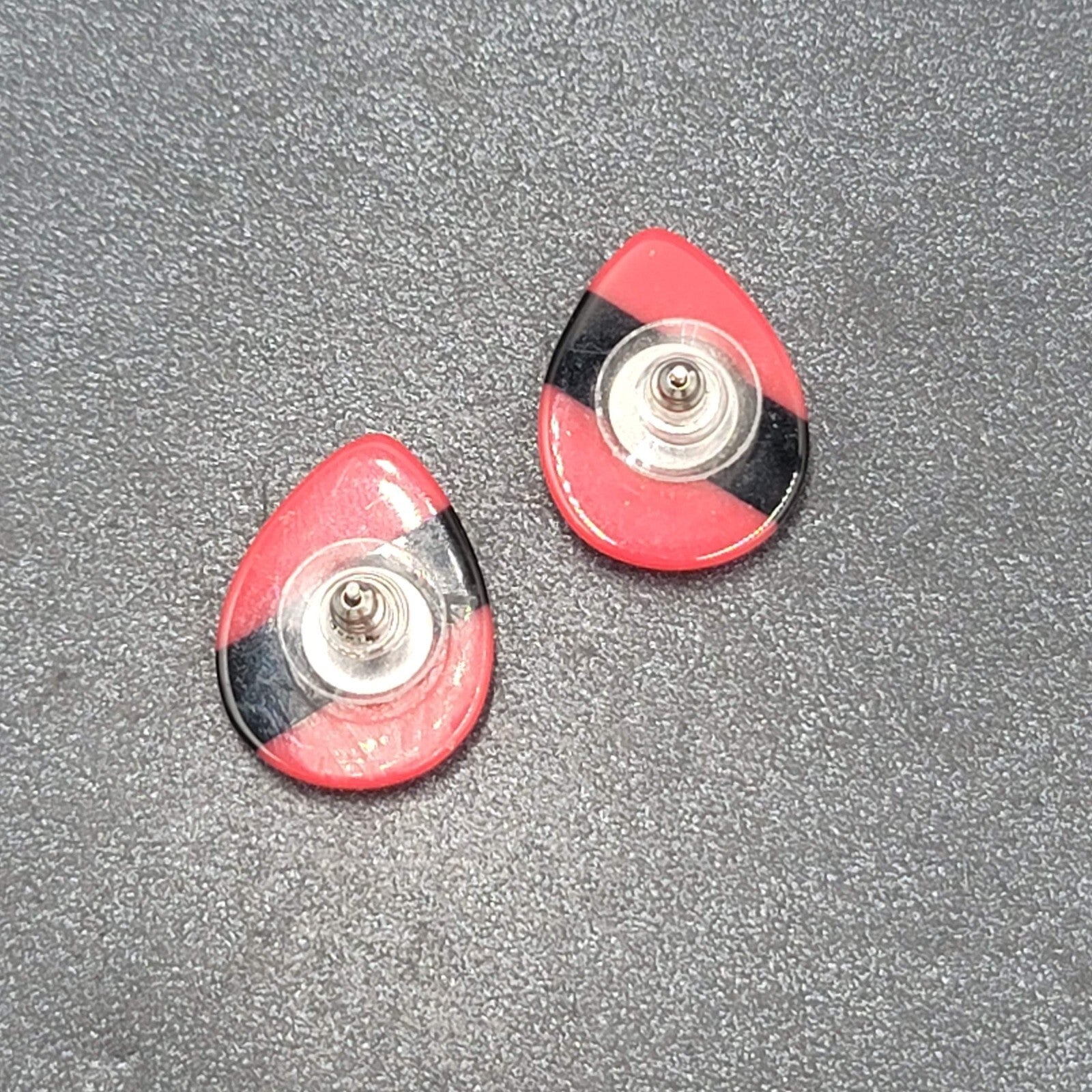 Vintage Pierced Earrings Acrylic Red Black Teardrop 7/8"