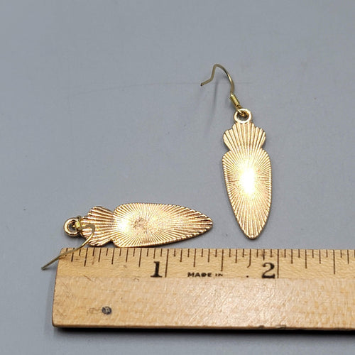 Enamel Carrot Pierced Earrings Veggie Gold tone Dangle 1 3/8"
