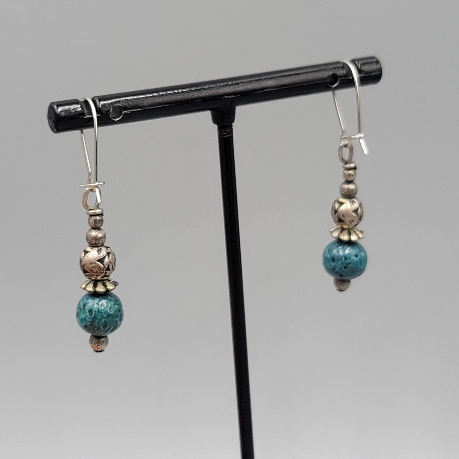 Vintage Blue Bead Pierced Earrings Silver tone Dangle 7/8"
