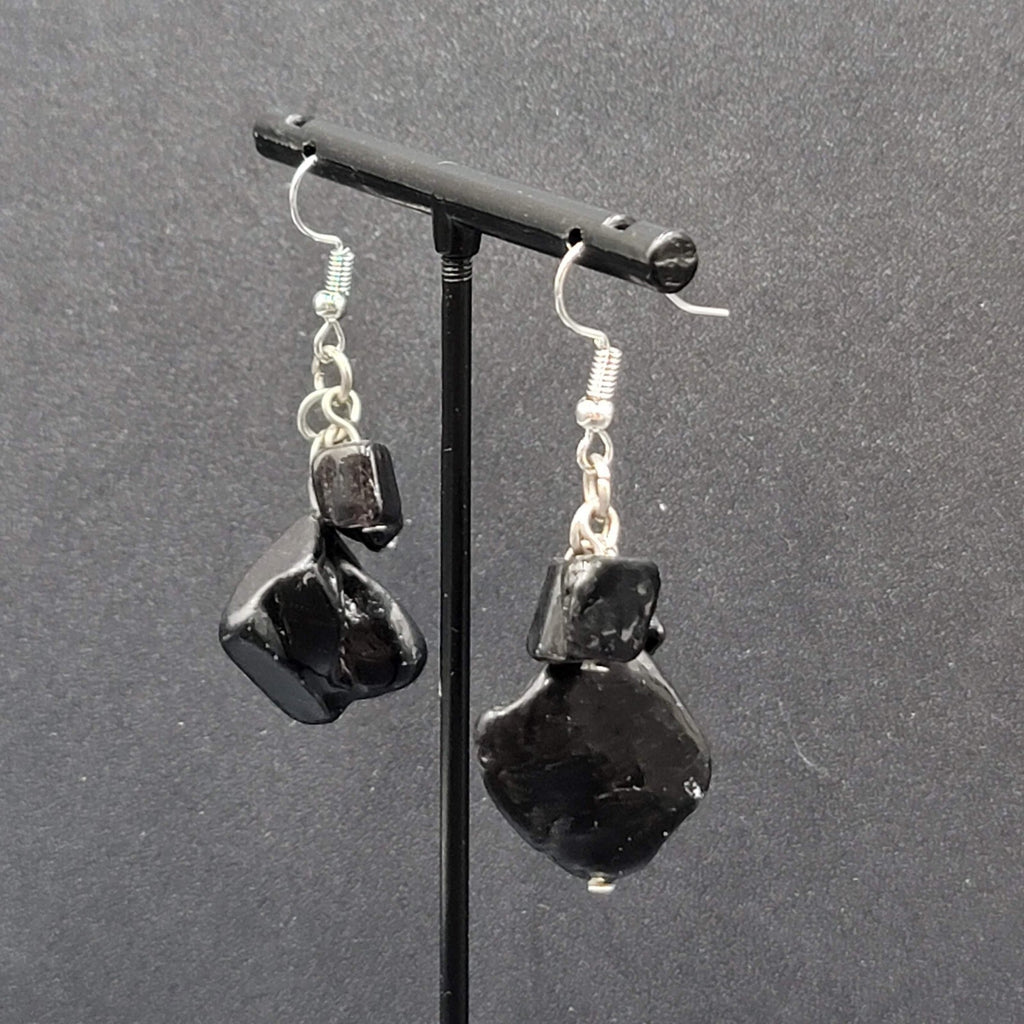 Pierced Earrings Silver tone Black Shell Dangle 1.5"