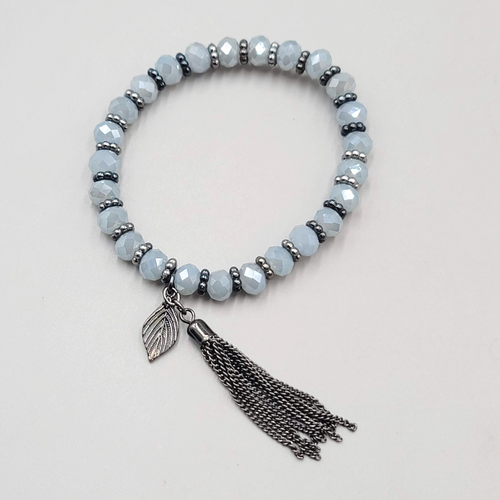 Blue Gray Faceted Crystal Bead Bracelet Gin Metal Gray Tassel Elastic 7 in