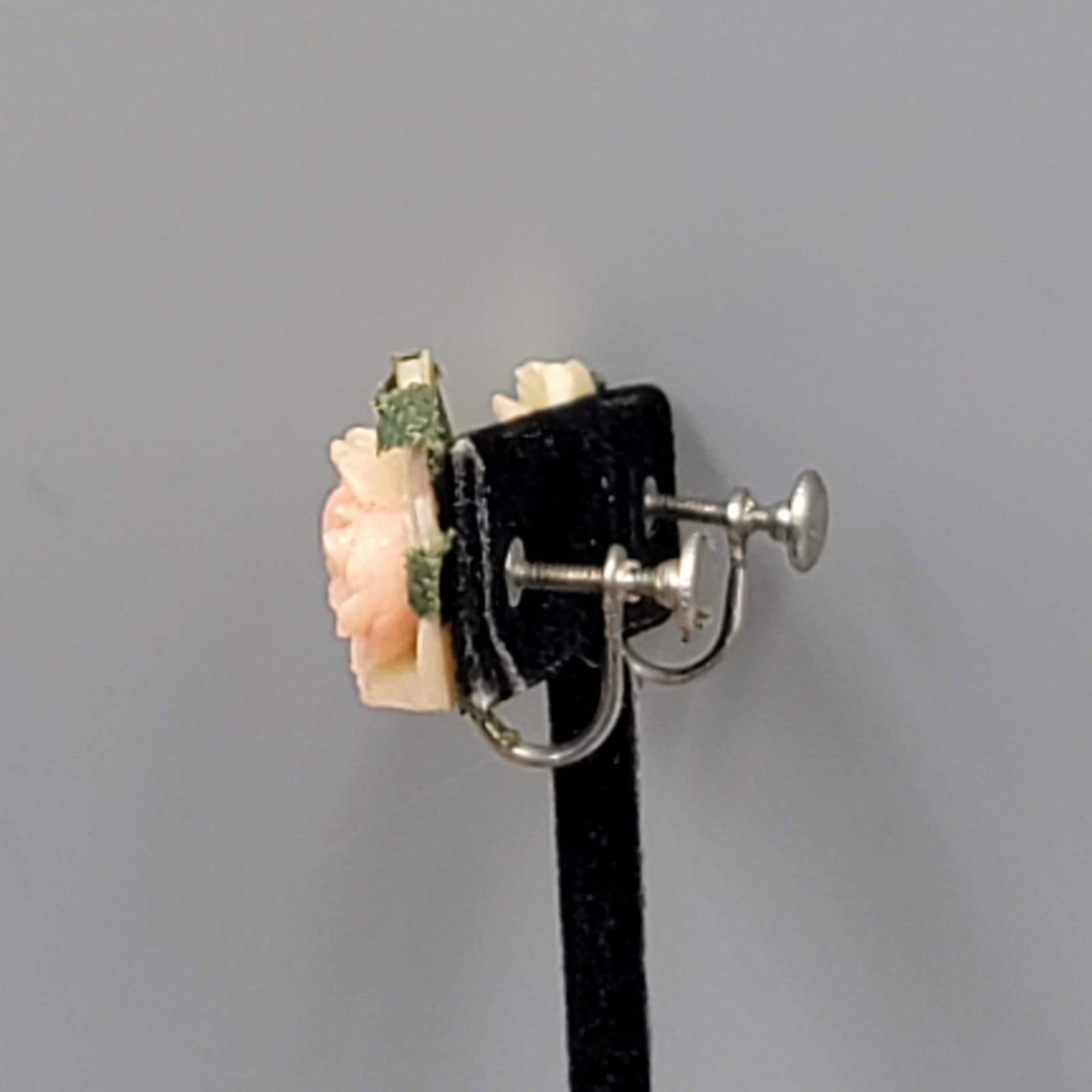 Vintage Acrylic Rose Clip on Earrings Screw Back 3/4"
