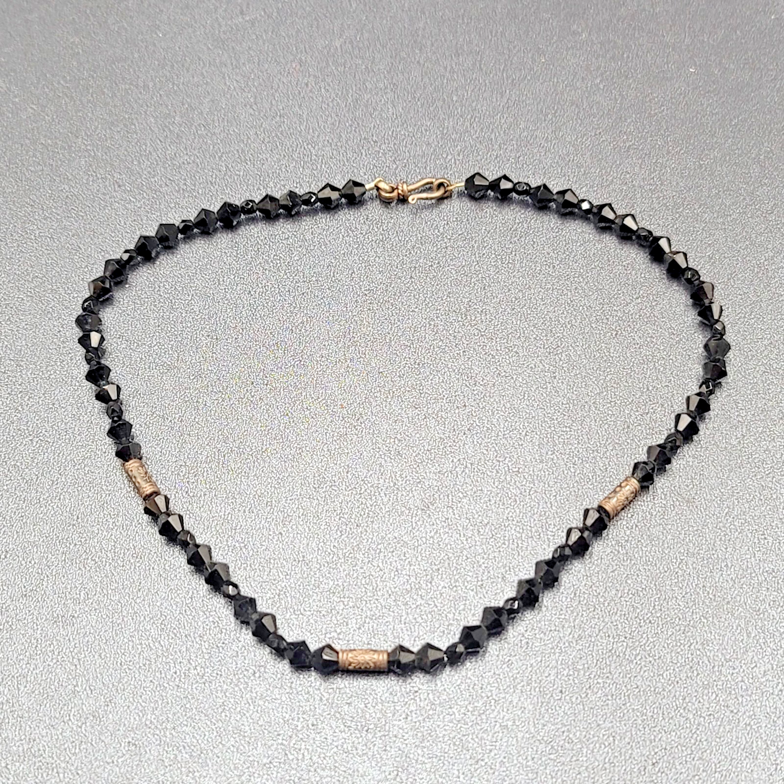 Vintage Necklace Black Rivoli Glass Beaded 16"