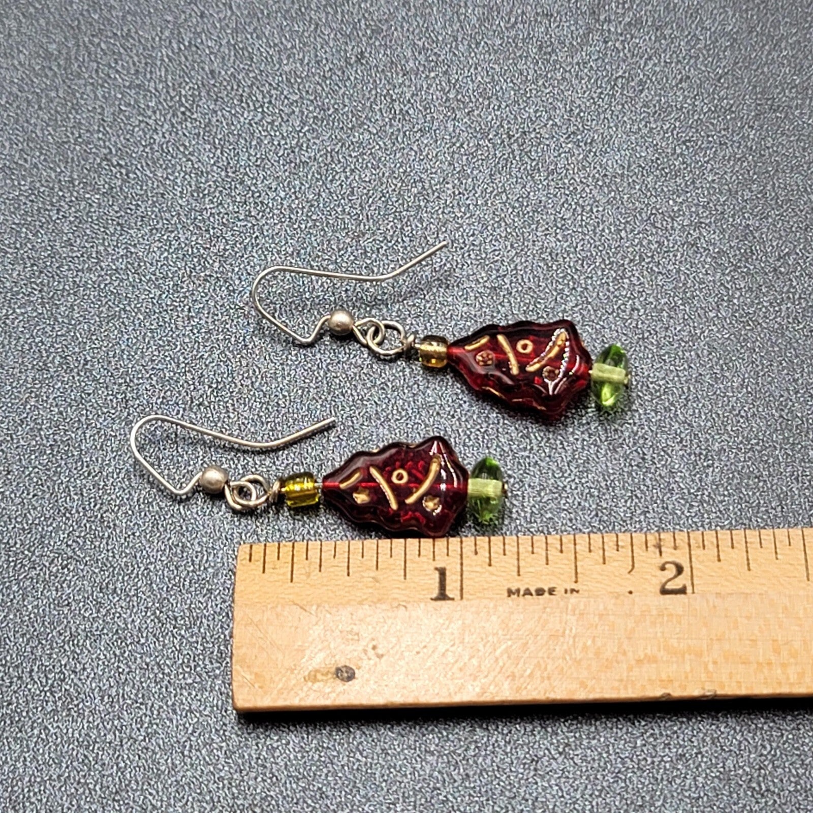 Pierced Earrings Silver tone Red Glass Bead Christmas Tree Dangle 1"
