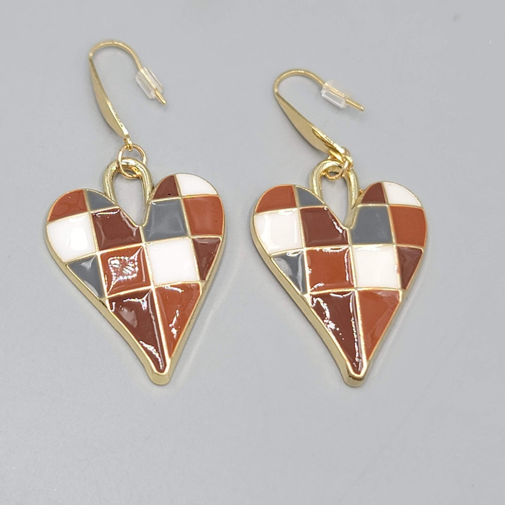 Brown Enamel Checkered Heart Pierced Earrings Gold tone Dangle Large 1.5"