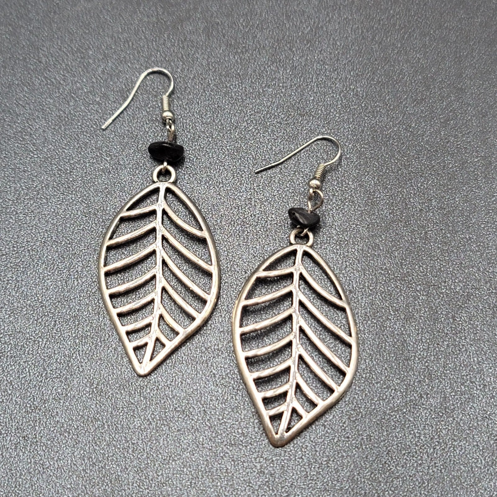 Pierced Earrings Open Work Leaf Black Stone Bead Dangle Long 2.25"