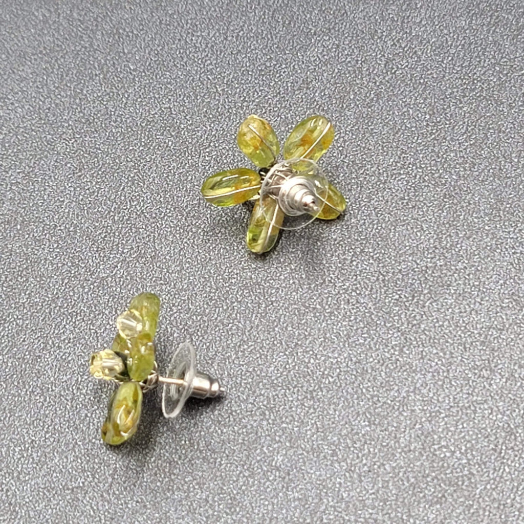 Pierced Earrings Green Stone Artisan Made Flower Studs 3/4"