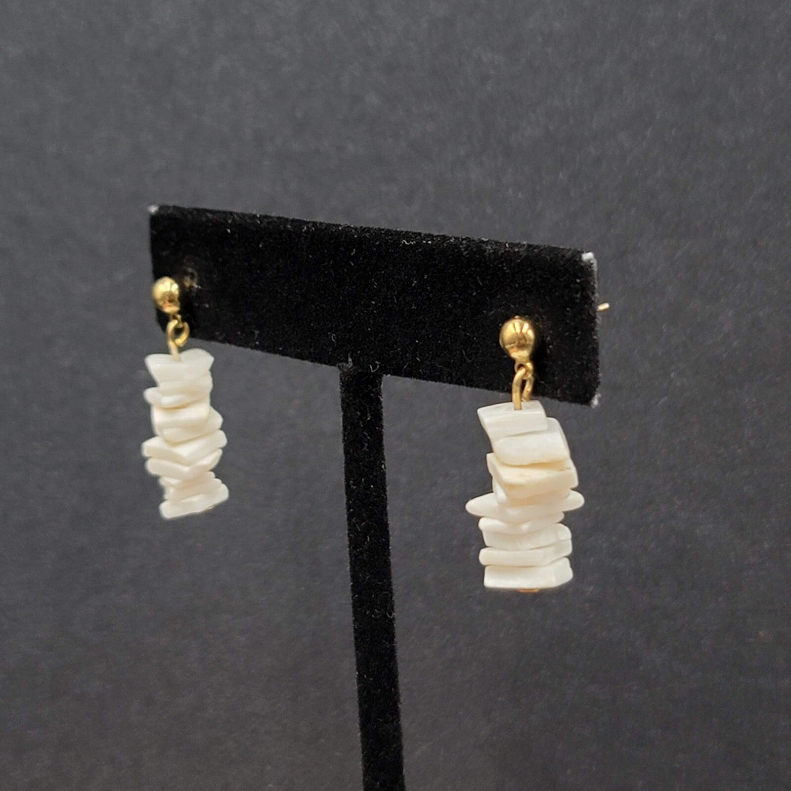 Vintage Pierced Earrings Gold tone White Heishi Shell Chip Dangle 3/4"
