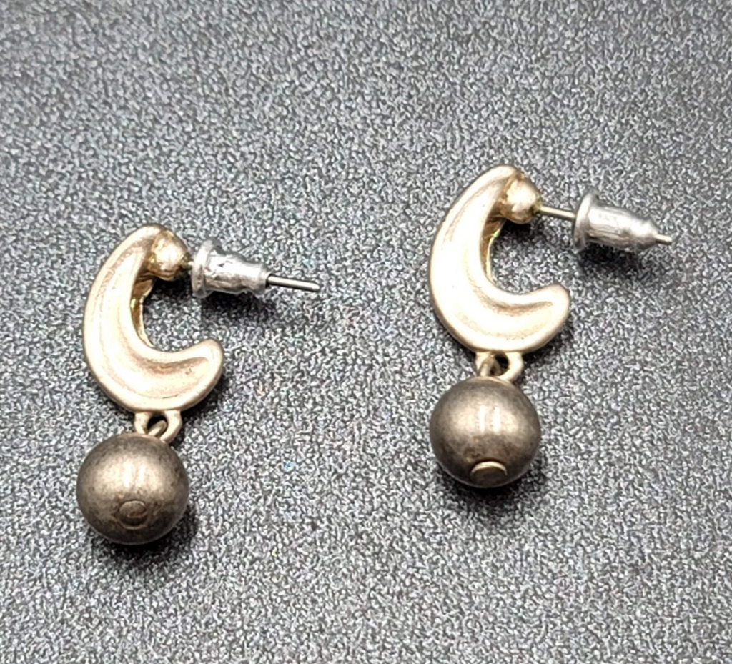 Pierced Earrings Silver tone Hoops Dangle Bead 1"