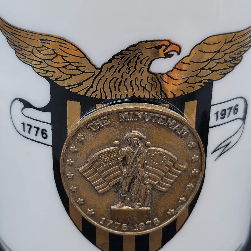 Vintage Bicentennial Coffee Mug 1776-1976 Minuteman Emblem Eagle Coin