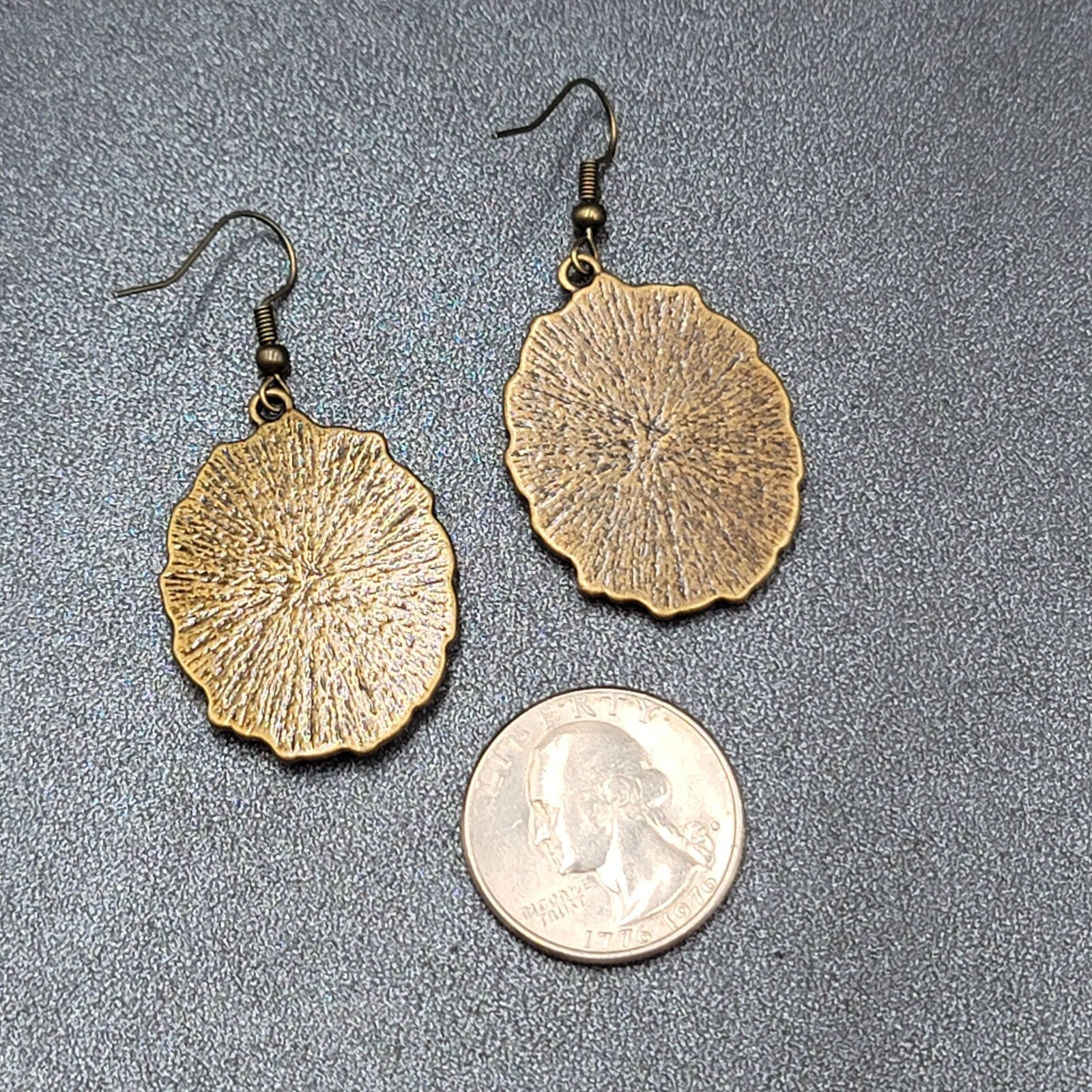 Pierced Earrings Bronze tone Oval Dangle Leaf Design Dangle 1 3/8"