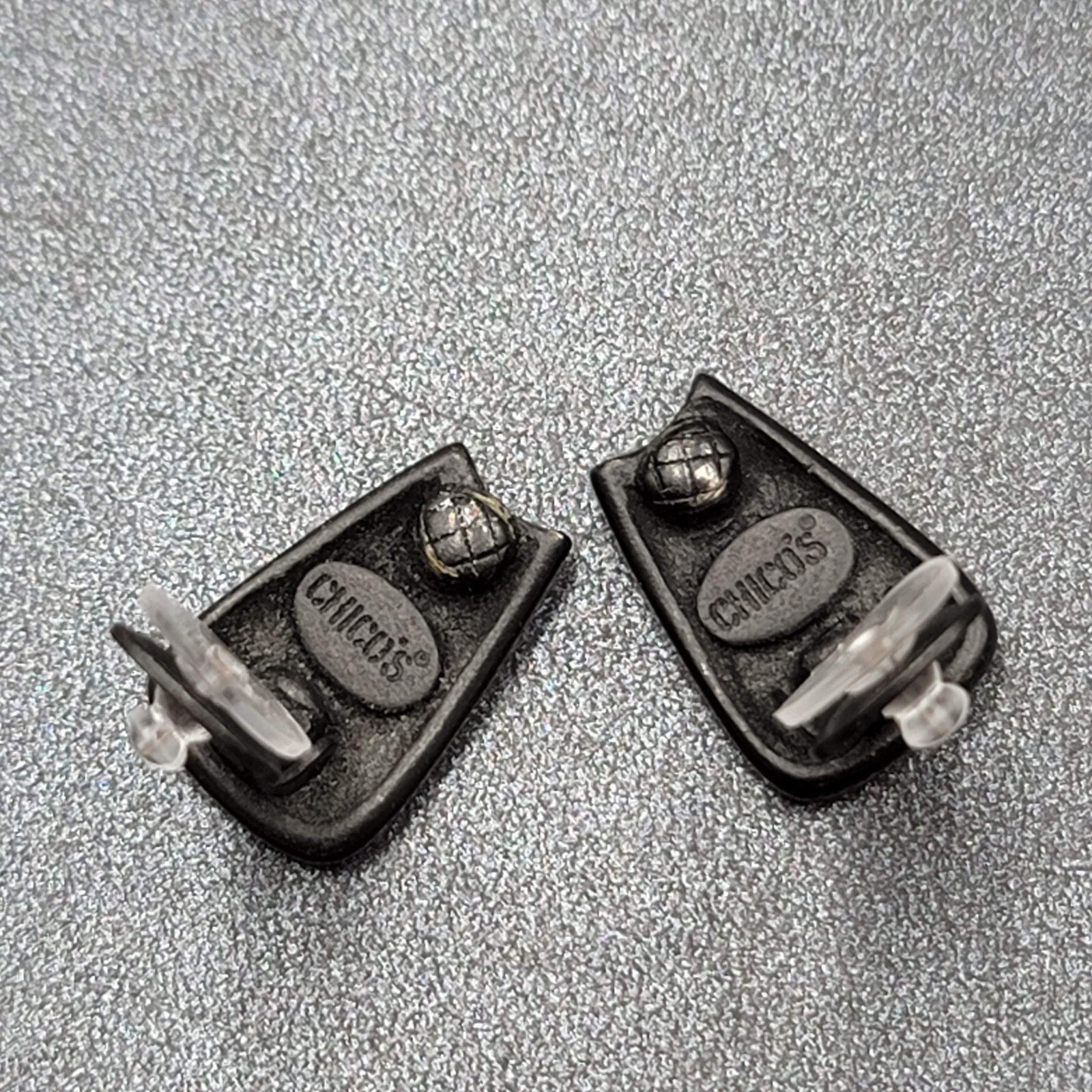 Chicos Clip on Earrings Red Black Enamel Studs 3/4"