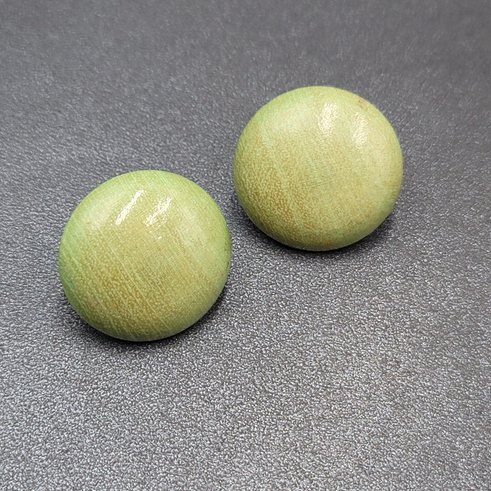 Vintage Pierced Earrings Stained Green Wood Disc Drop 1"