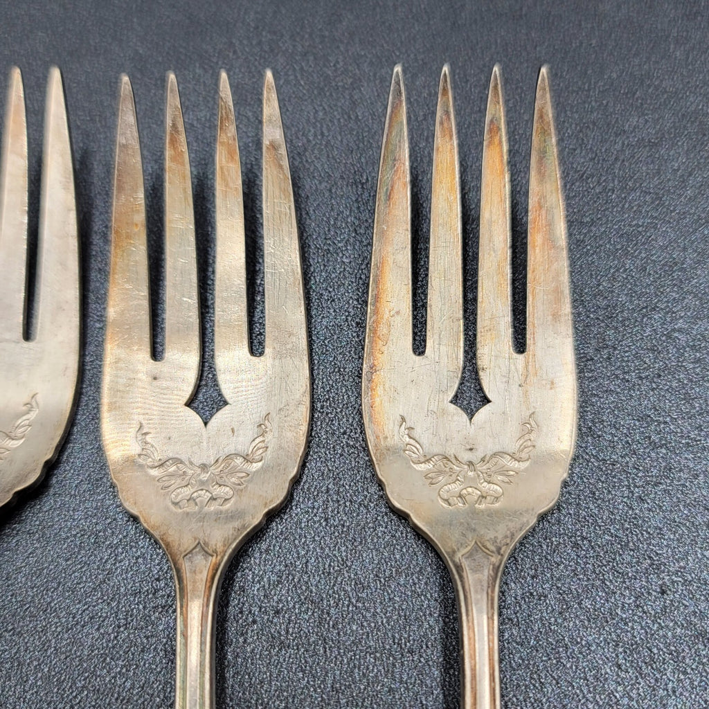 4 Oneida Community Par Plate Bridal Wreath 1915 Fork Silver plate 6" Antique