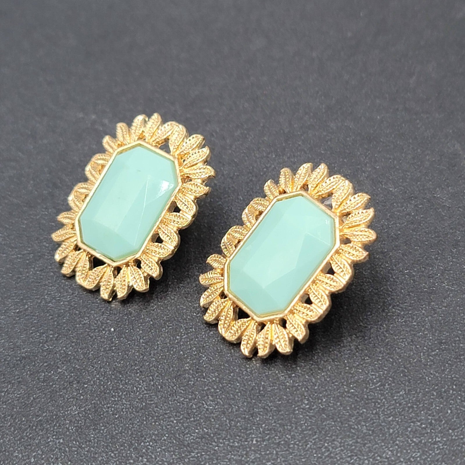Pierced Earrings Gold tone Light Green Acrylic Rectangle Drop 1 1/8"