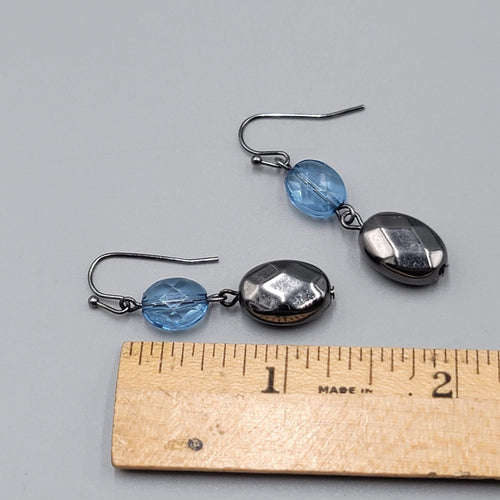 Blue Black Faceted Beads Pierced Earrings Black Metal Dangle 1.25"