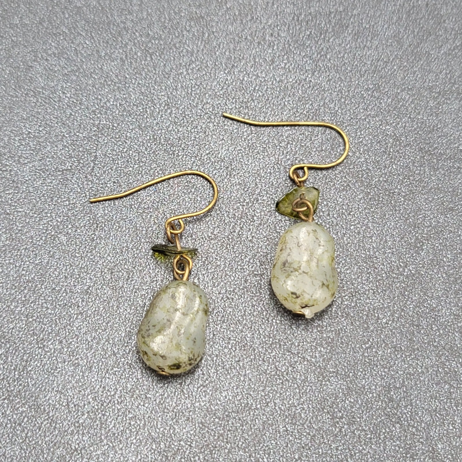 Pierced Earrings 1" Green Stone Chip and Acrylic Bead Lightweight Dangle 1"