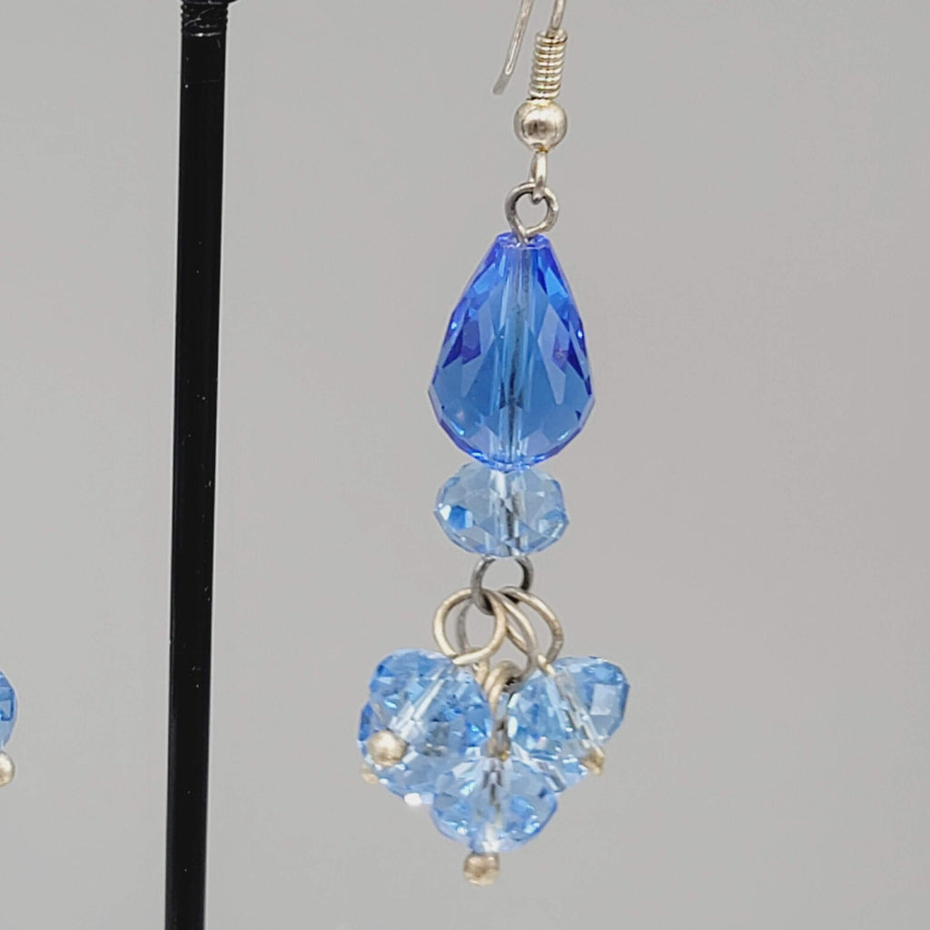 Blue Faceted Glass Bead Pierced Earrings Cluster Dangle Silver tone 1.5"