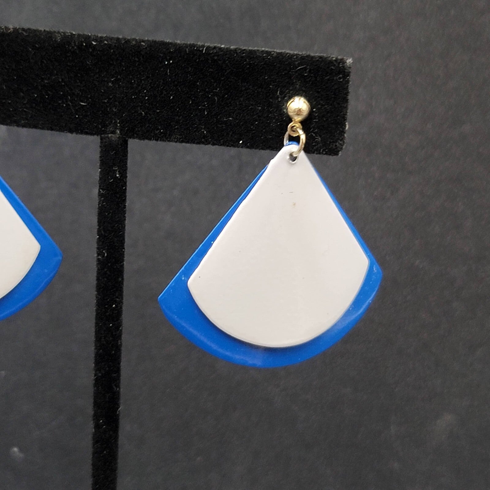 Vintage Pierced Earrings Blue White Enamel Triangle Dangle 1.5"