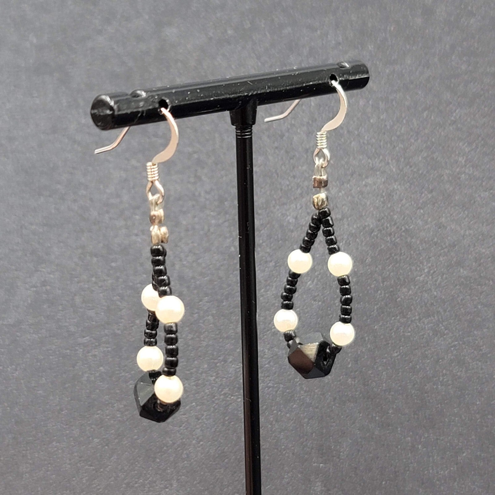 Pierced Earrings White Black Beaded Teardrop Hoops 1 3/8"
