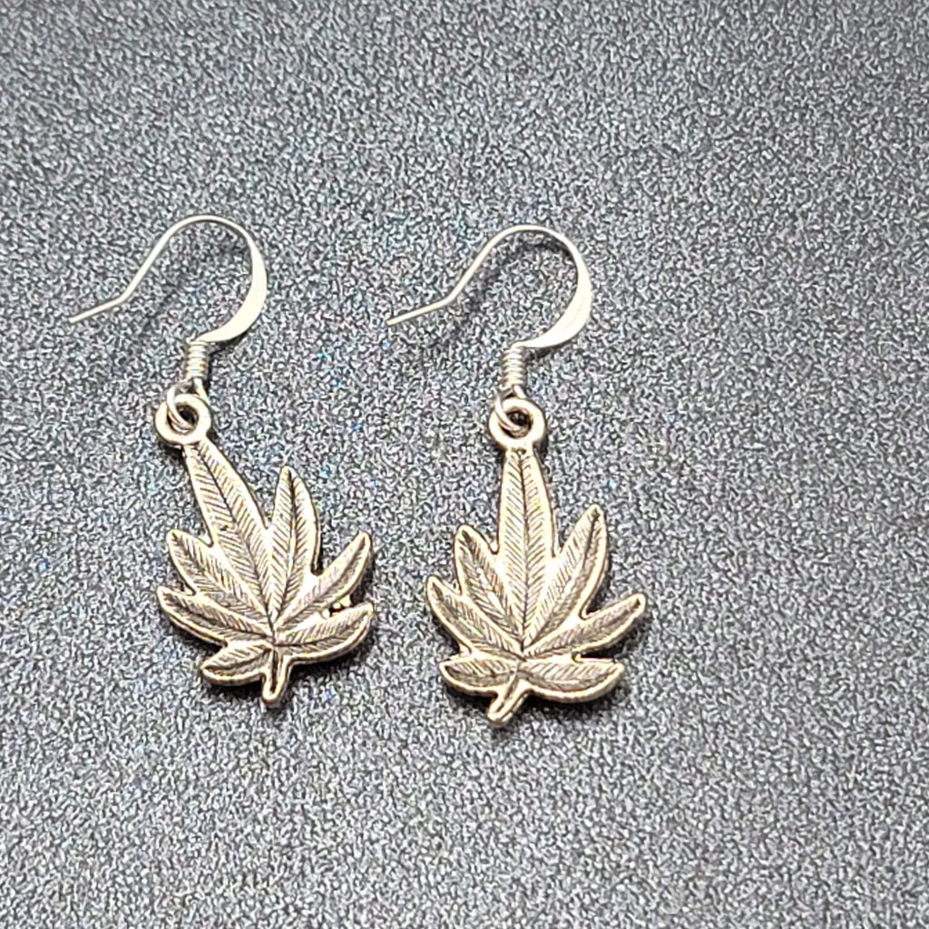 Pierced Earrings Silver tone Marijuana Pot Leaf Dangle 7/8"