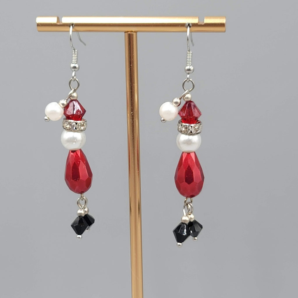 Santa Claus Beaded Pierced Earrings Silver tone Dangle Christmas  2.25 in