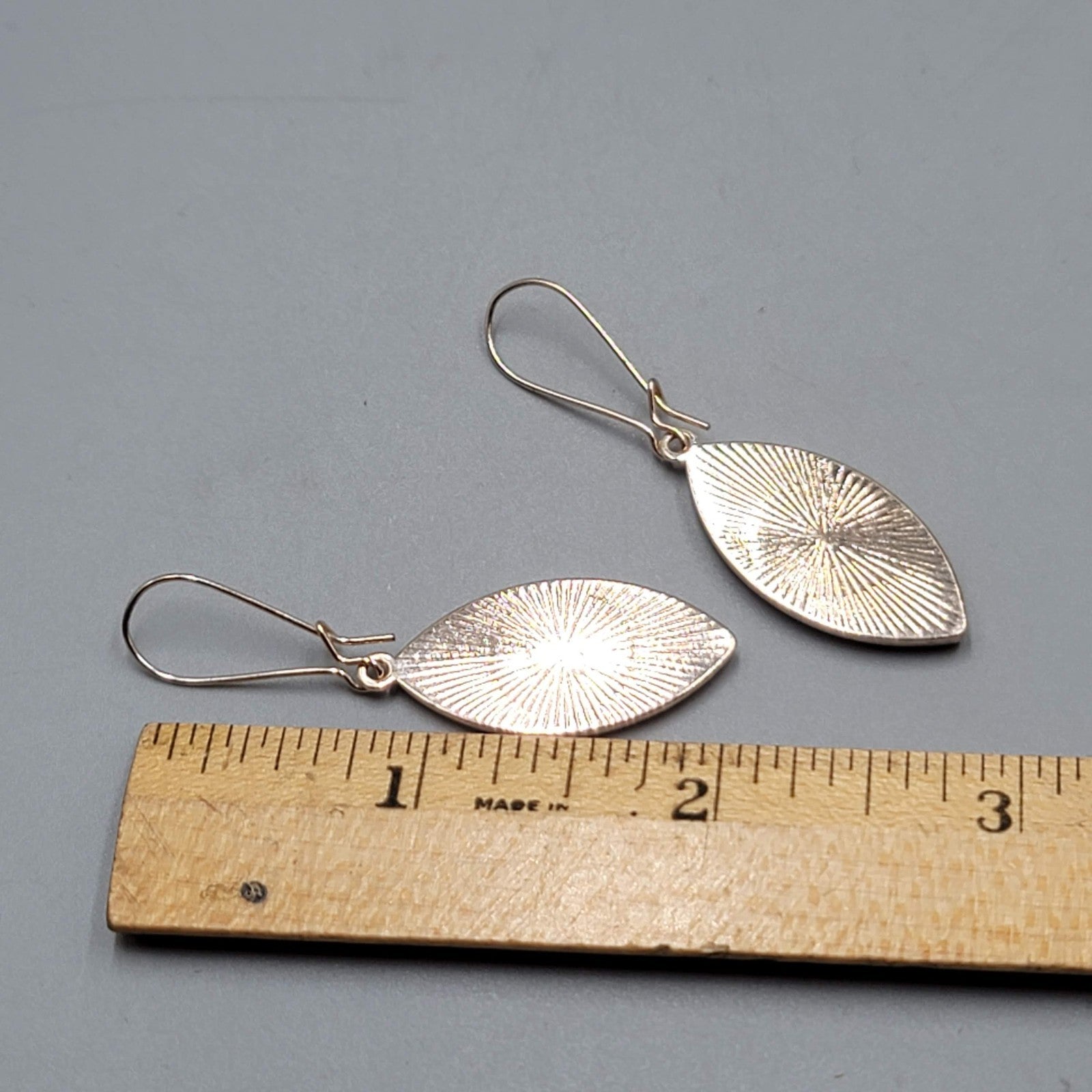 Multicolor Iridescent Pierced Earrings Gold tone Dangle 1.5"