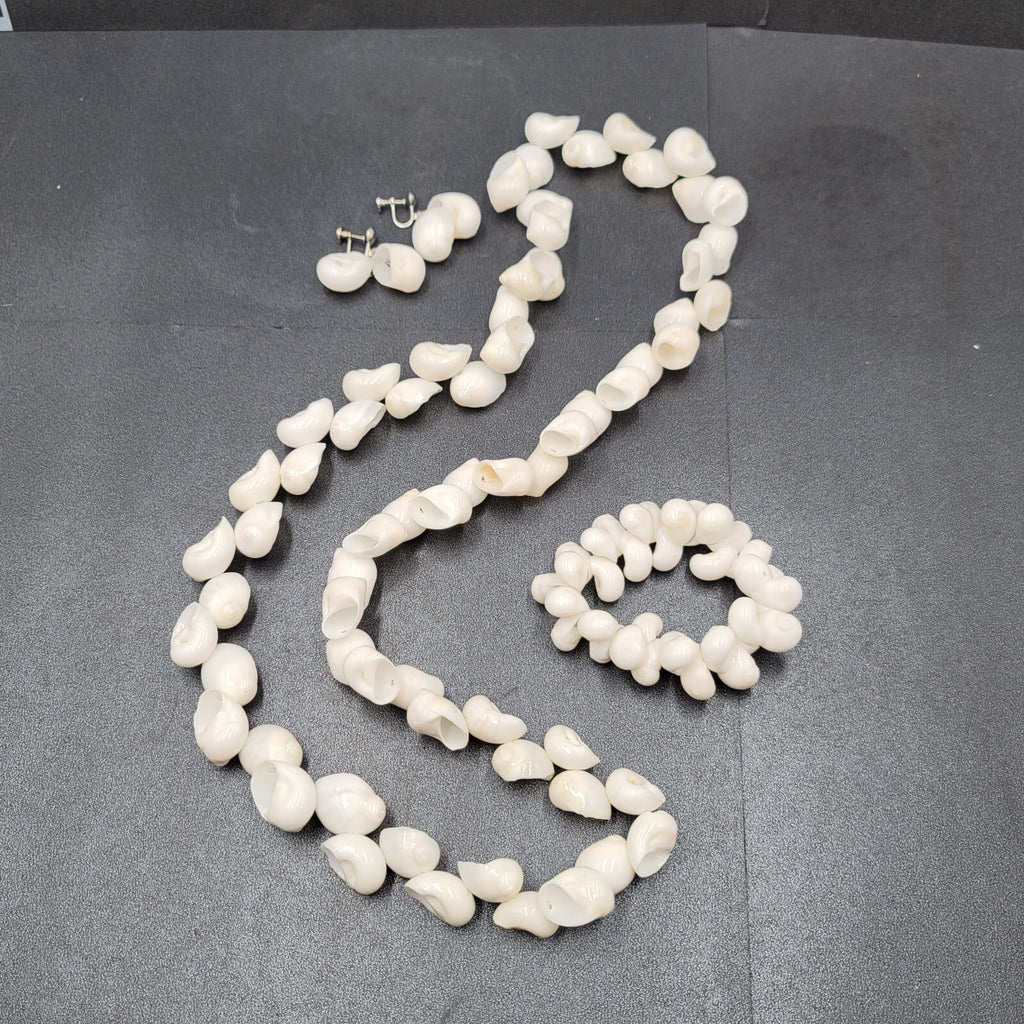 Vintage White Sea Shell Necklace Bracelet Clip Screw Back Earring Set