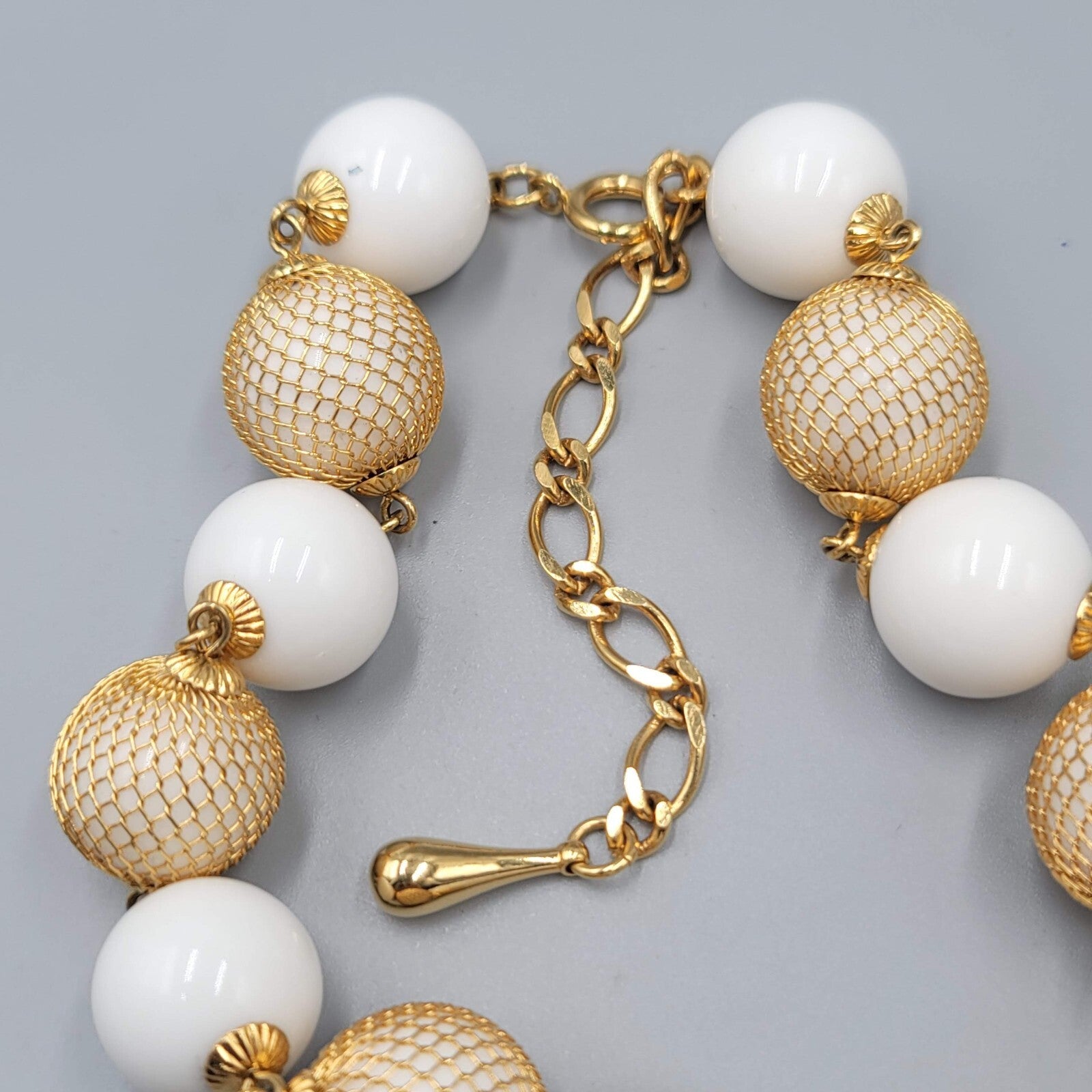 Vintage Bead Necklace White Bead Gold tone Wire Caged Beads 22"-24"