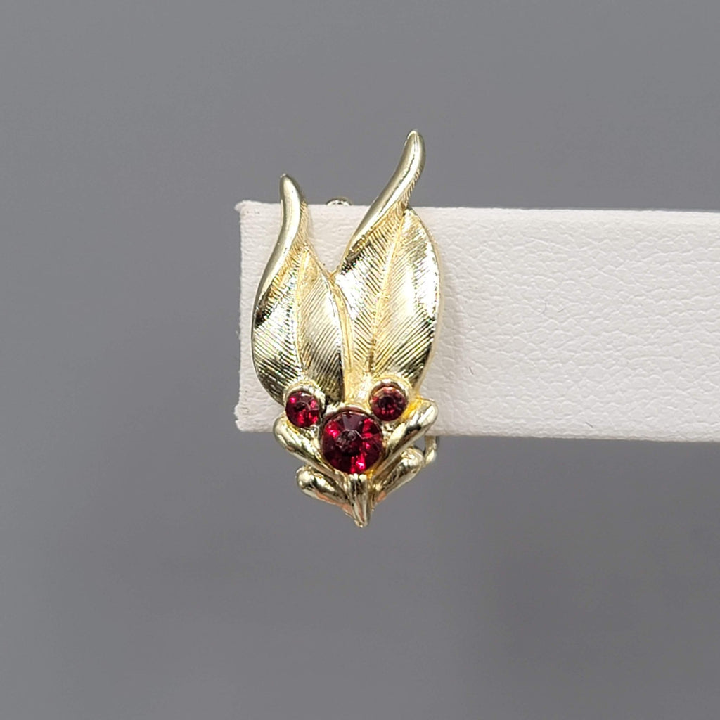 Vintage Red Rhinestone Clip on Earrings Gold tone Leaves 7/8"