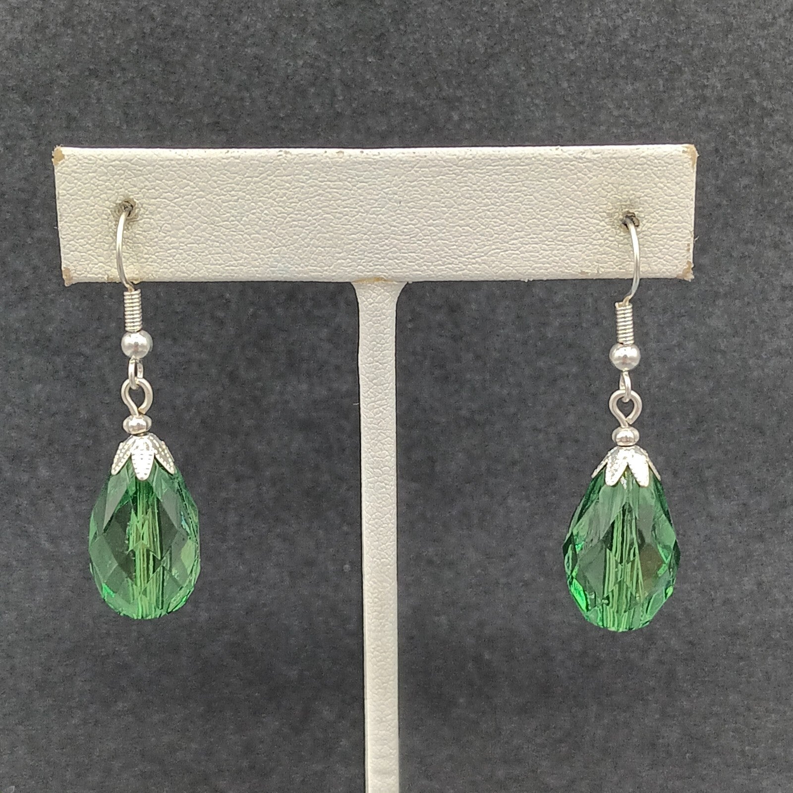 Pierced Earrings Silver tone Acrylic Green Faceted Teardrop Dangle 1"
