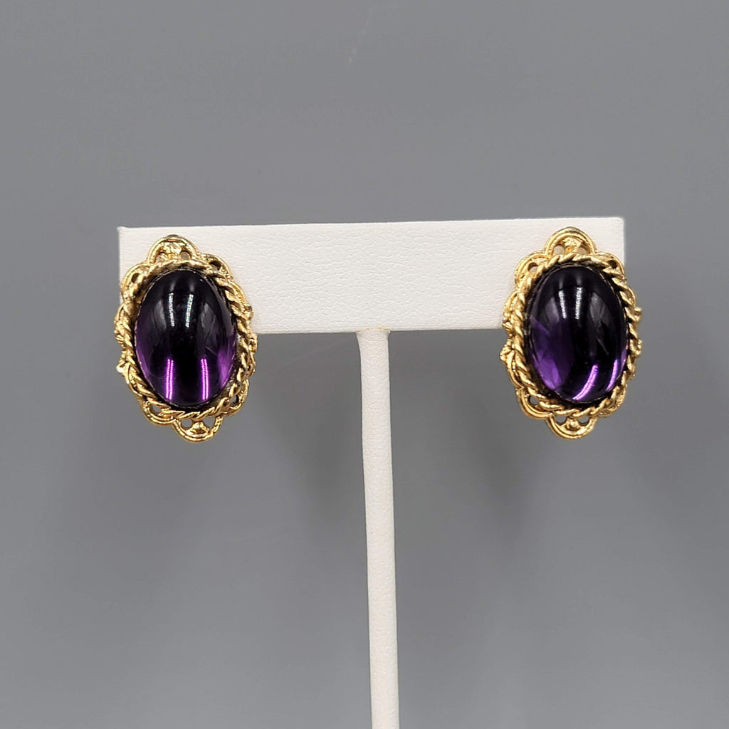 Vintage Purple Cabochon Pierced Earrings Gold tone Drop 1 1/8 in