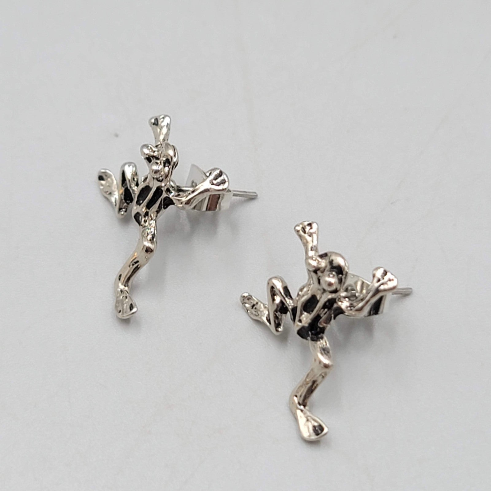 Frog Stud Pierced Earrings Silver tone Oxsidized 5/8 in