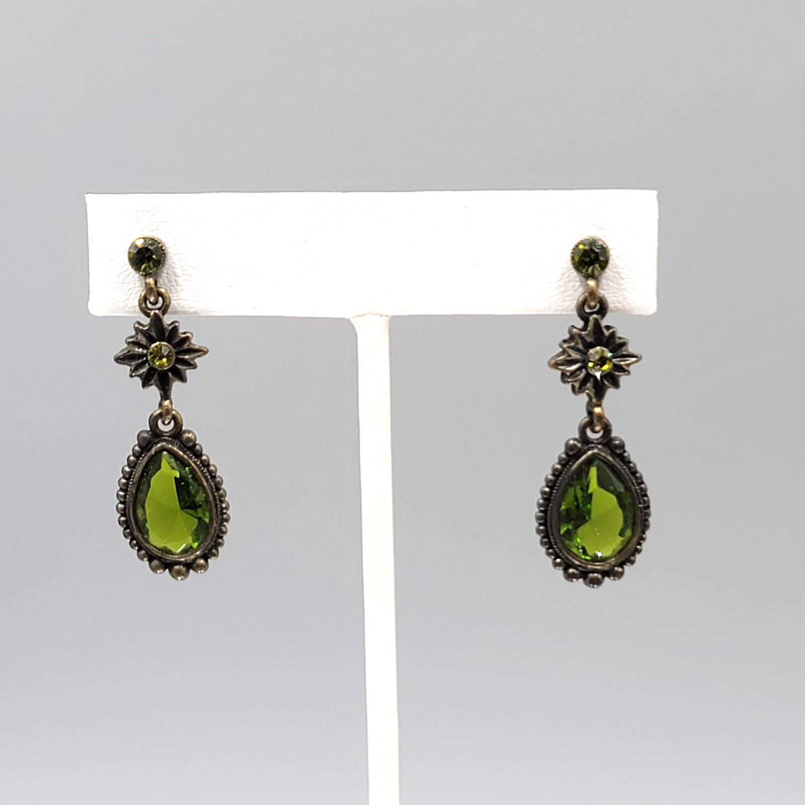 Green Rhinestone Teardrop Dangle Pierced Earrings Bronze tone 1.5 in