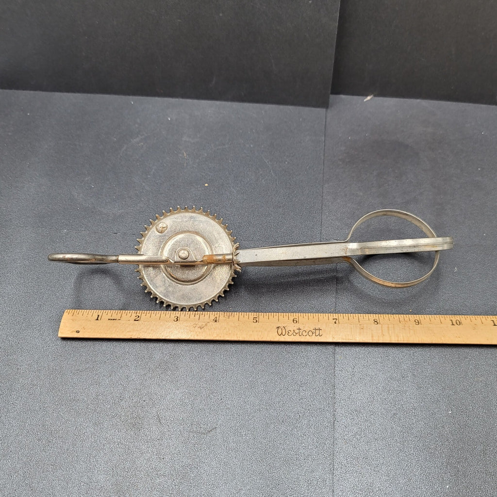Vintage A&J Hand Mixer Egg Beater Pat 1923 Retro Classic Collectible Antique