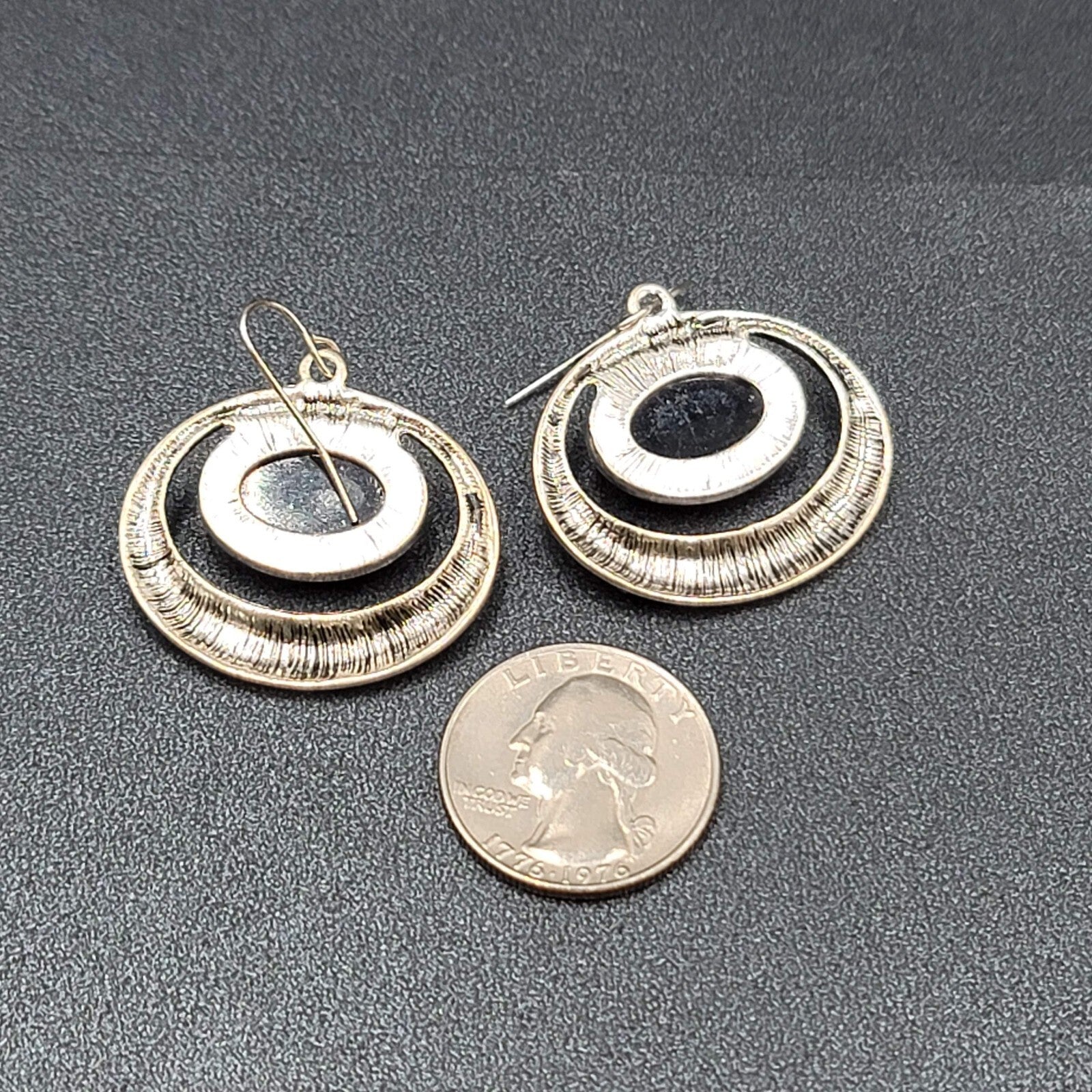 Pierced Earrings Silver tone Black Center Oval Dangle 1.25"