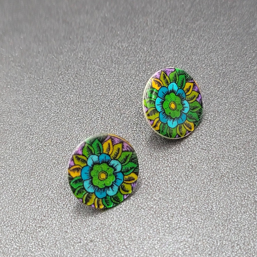 Flower Pierced Earrings Multicolor Mother of Pearl Round Studs 3/4"