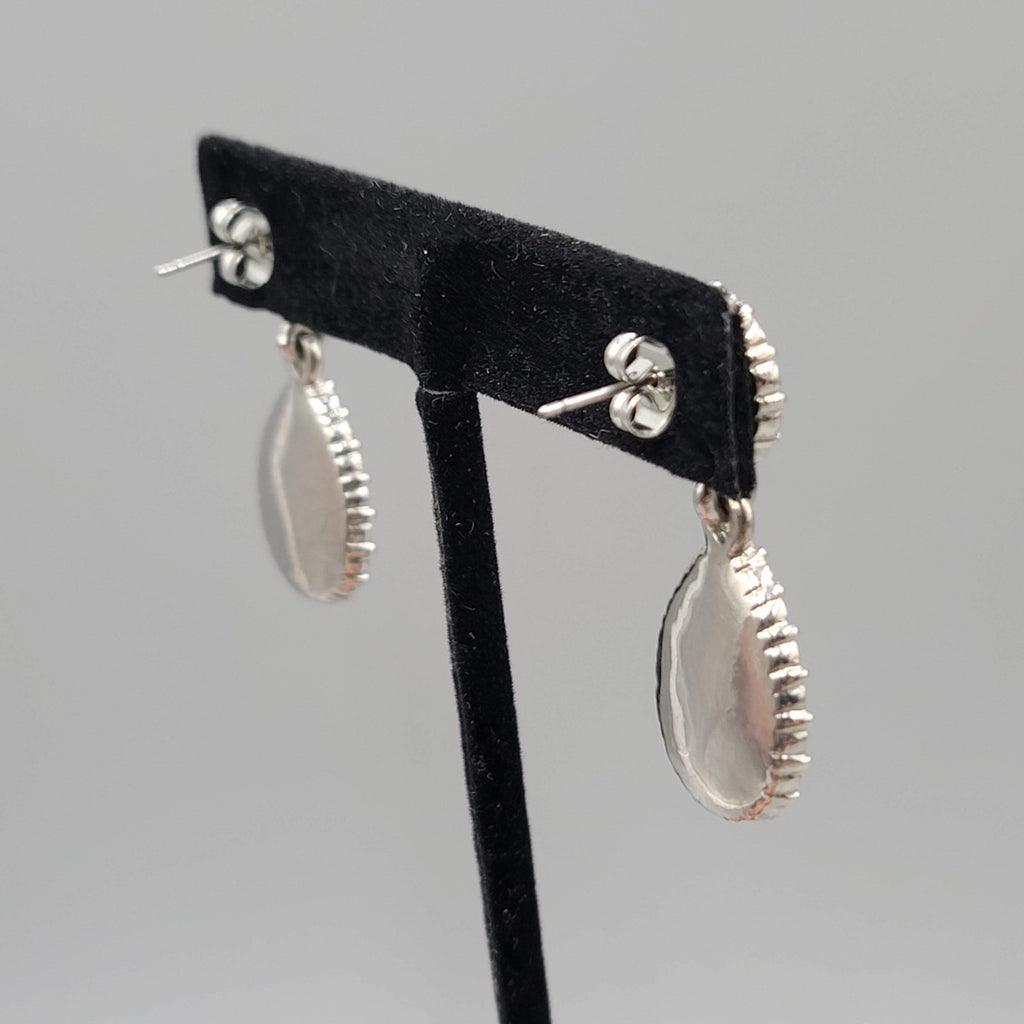 Blue Faceted Crystal Teardrop Pierced Earrings Silver tone Dangle 1.5 in