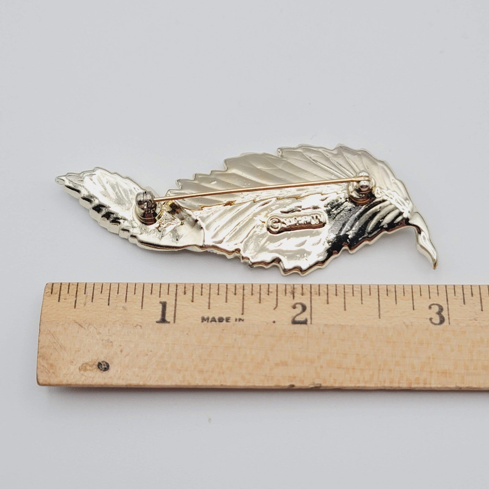 Vintage Sarah Cov Feather Rhinestone Brooch Light Gold tone 3 in