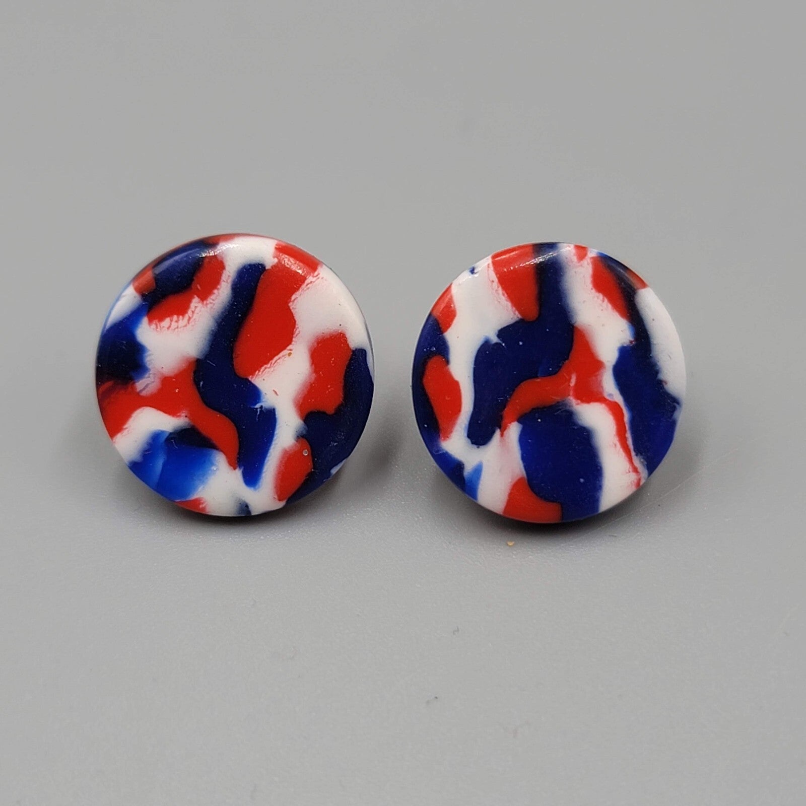 Vintage Pierced Earrings Red White Blue Confetti Round 5/8"