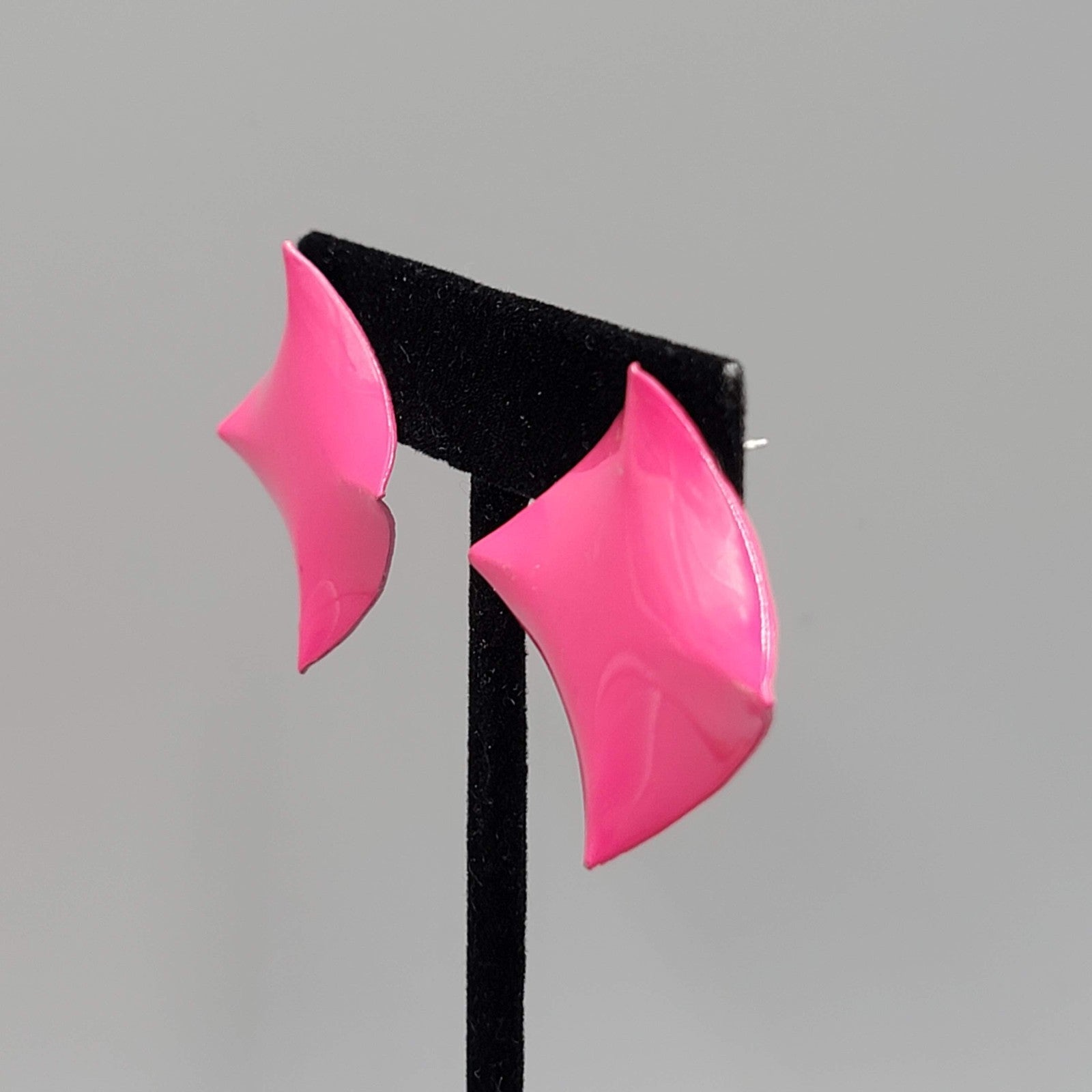 Vintage Hot Pink Enamel Square Pierced Earrings Drop 1.25 in