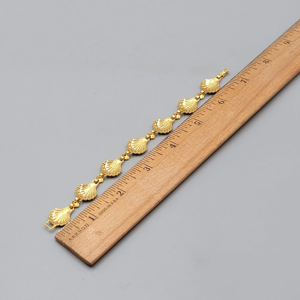 Vintage Avon Seashell Panel Bracelet Gold Plated Clam Shell 6.75 in